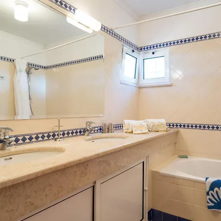 Vila Praia Verde Villa *